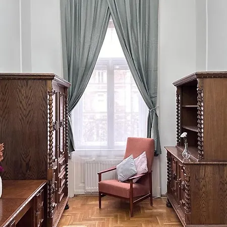 民宿 Jozsef 68 - Near Newyork Cafe